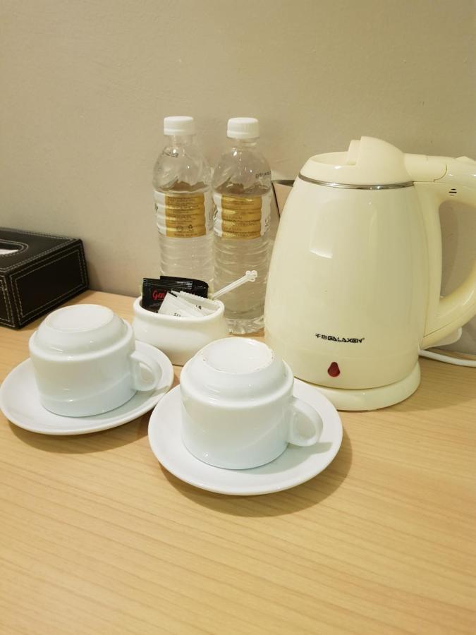Dehome Boutique Hotel Kuching Zewnętrze zdjęcie