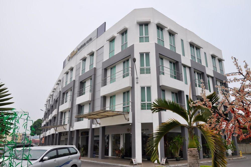 Dehome Boutique Hotel Kuching Zewnętrze zdjęcie