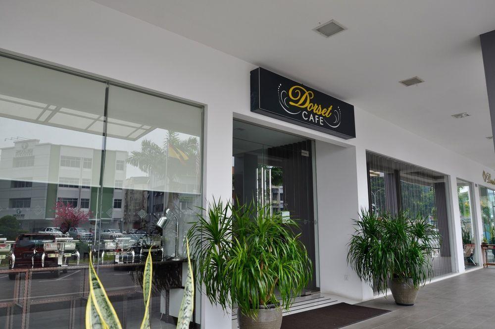 Dehome Boutique Hotel Kuching Zewnętrze zdjęcie