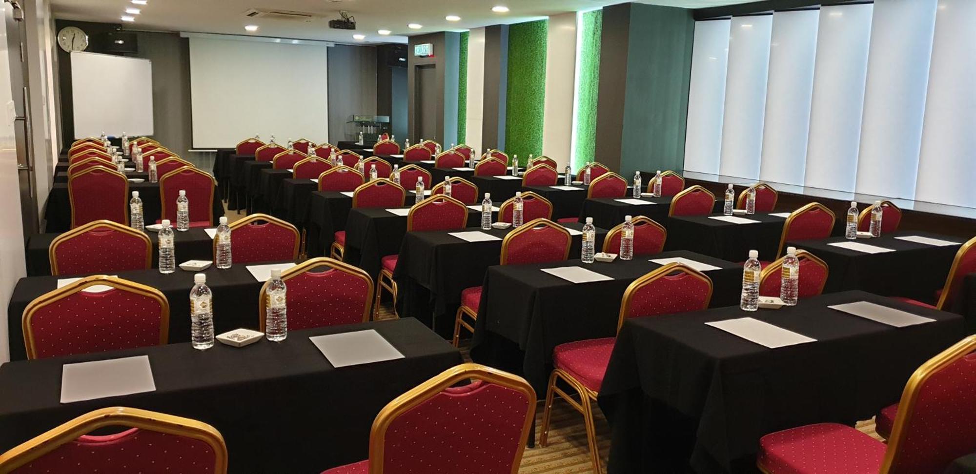 Dehome Boutique Hotel Kuching Zewnętrze zdjęcie
