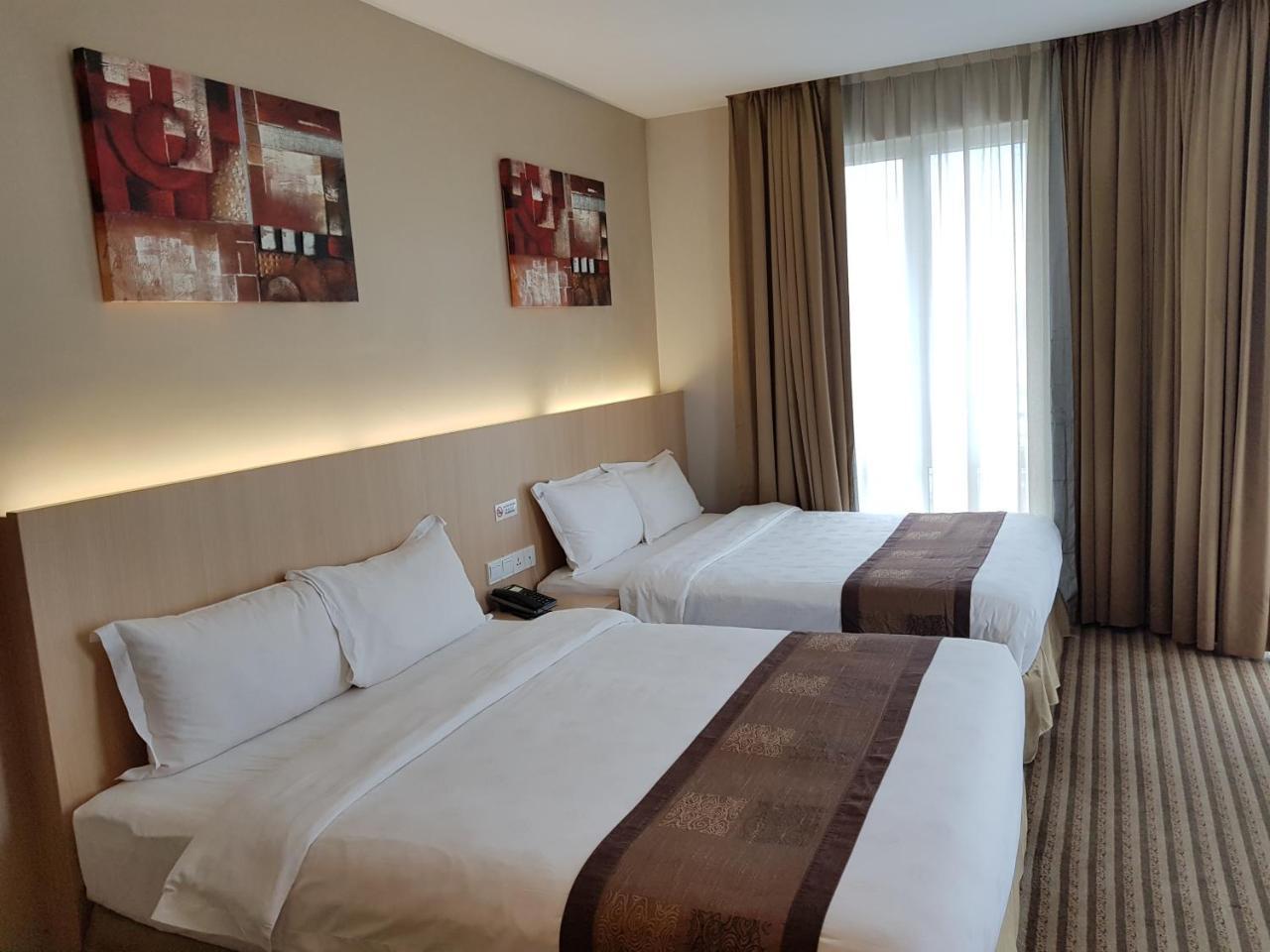 Dehome Boutique Hotel Kuching Zewnętrze zdjęcie