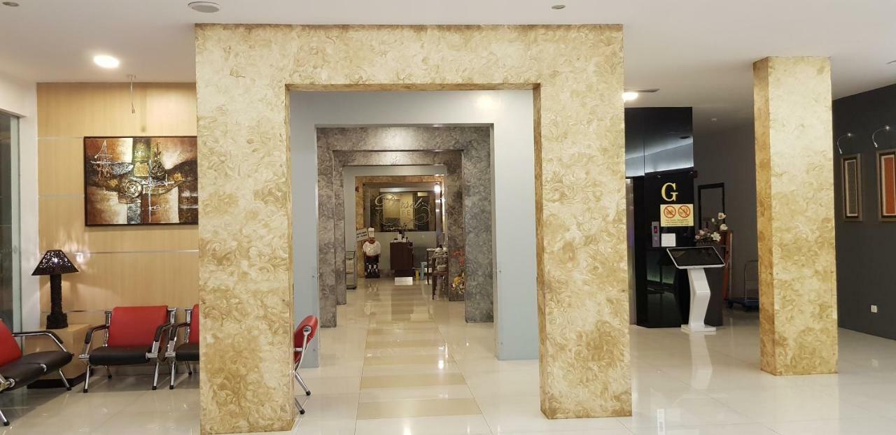 Dehome Boutique Hotel Kuching Zewnętrze zdjęcie