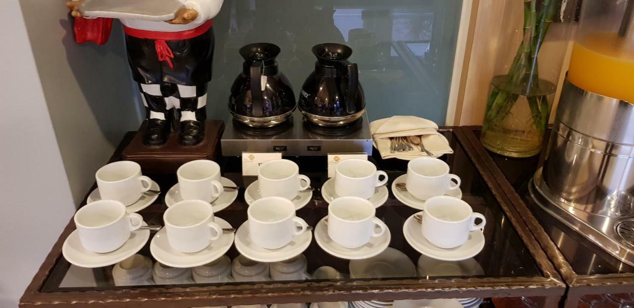 Dehome Boutique Hotel Kuching Zewnętrze zdjęcie